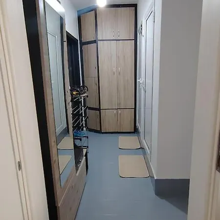 Red - In - And Forest Apartment Varna