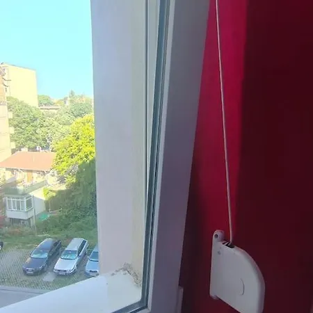 Red - In - And Forest Apartment